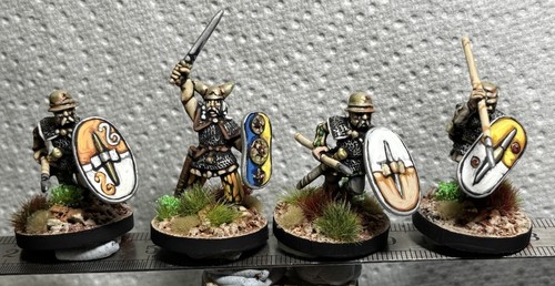 25mm 28mm well painted - well, celt