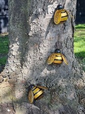 Set Of 3 Bee Metal Garden Decor Decorative Outdoor Wall Art Plaque Gift