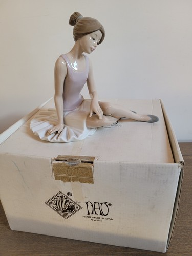 Lladro nao ballerina girl - nao,