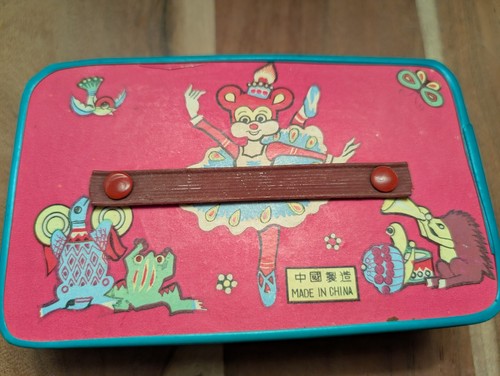 Vintage toy paper - paper, accordion