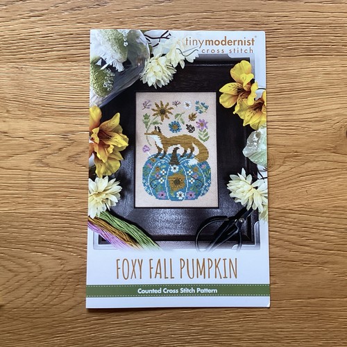 Foxy fall pumpkin cross - foxy,