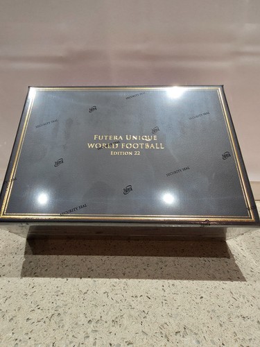 Futera world unique edition - futera, 22