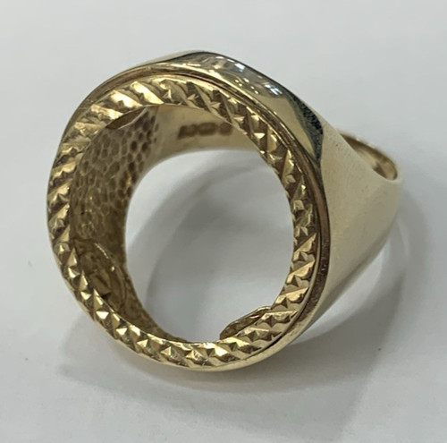 9ct gold half sovereign - gold,