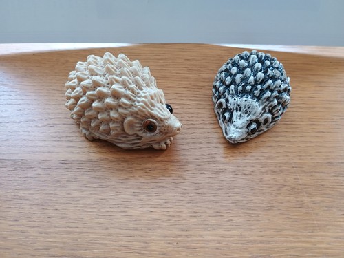 Hedgehog ornaments resin - x,