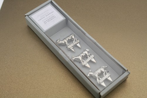 Williams sonoma animal metal - animal,