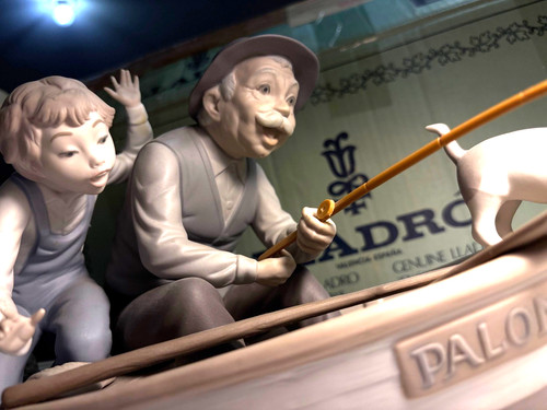 Lladro figurine retired - figurine,