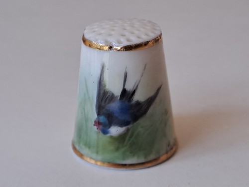 Superb royal worcester swallow - superb,