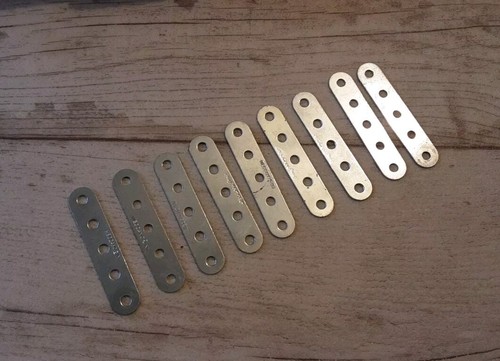 Meccano 2 5 perforated - 2.5",