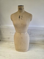 Kennett and Lindsell Mannequin