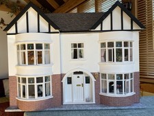 Beautiful Dolls House - Fully Furnished