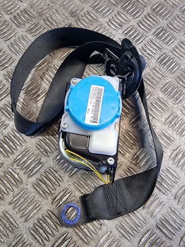 Toyota yaris seat belt - belt, front
