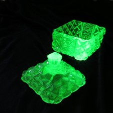 Vintage Uranium Glass Trinket