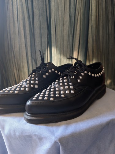 Black studded creeper - black,