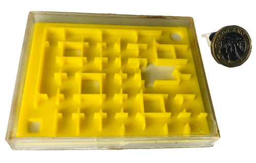 Ball game maze incomplete - ball,