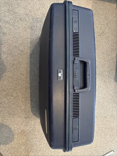 Delsey trunk case - hard, shell