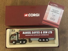 Corgi CC18003 Volvo FH Curtainside w/Fridge Unit Mansel Davies - 1-76 DieCast