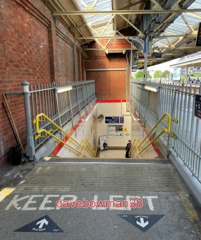 Photo basingstoke platform 4 - ,