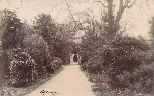 Ilkeston entrance kirk - to,