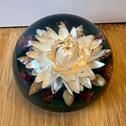 Vintage resin flower - vintage,