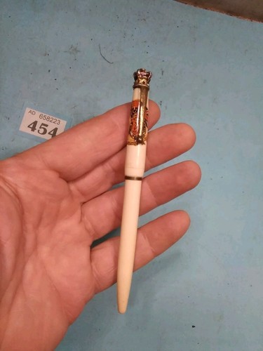 Vintage coronation pen - vintage,