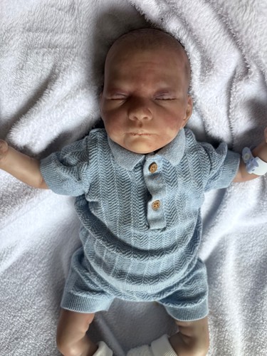 Weighted reborn doll - reborn,