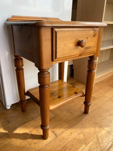 Ducal victoria pine lamp - victoria,