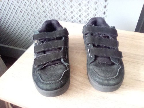 Boys size black airwalk - size,
