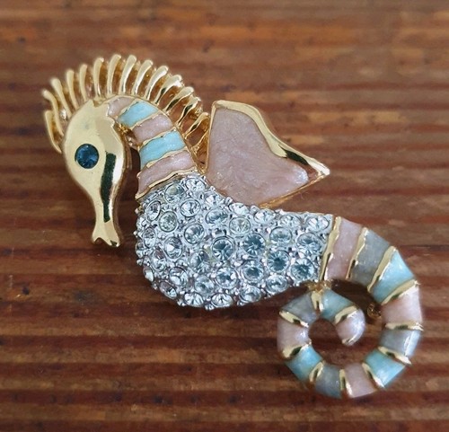 Sea horse brooch - sea, diamante