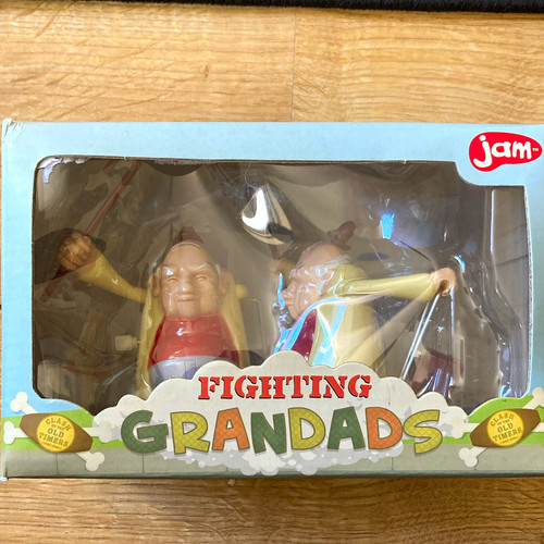 Jam fighting grandads - fighting,