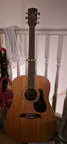 Alvarez acoustic guitar - acoustic, rd17