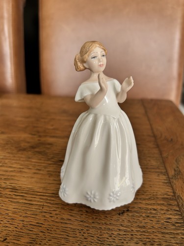 Royal doulton figurine - royal,