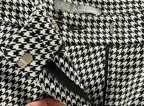 Woman black and white - m&s,