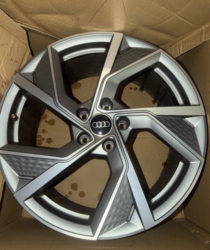 2023 audi quattro black - s3,