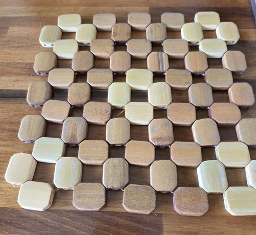 Square wood trivet smooth - square,