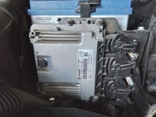 ENGINE ECU VAUXHALL VIVARO MK2