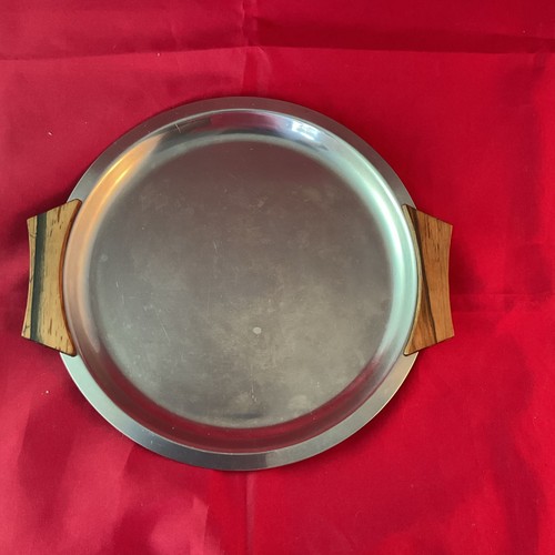 Round serving tray with wood - serving,