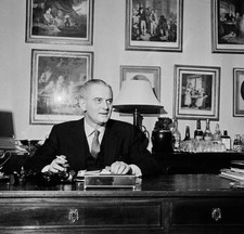 German born London based