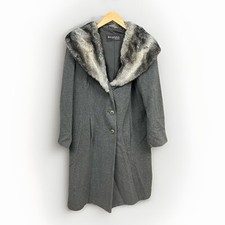 Berghaus Ladies Grey Wool Cape Style Coat with Faux Fur Collar - Size 18 UK