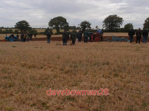 Photo ploughing enthusiasts - photo,