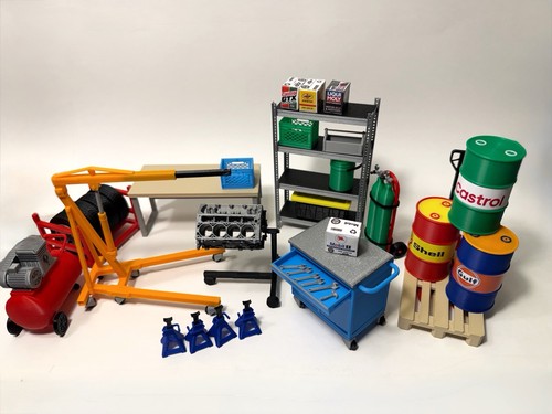 Scale garage diorama - 1/18,