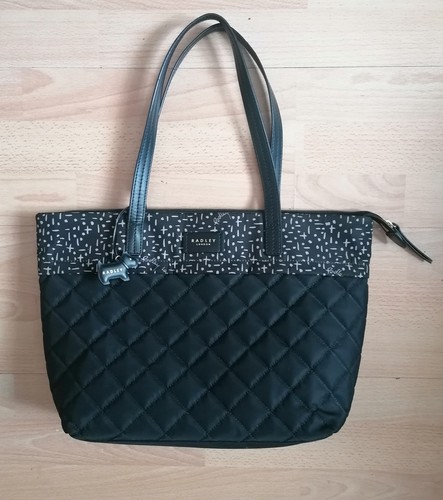 Radley london zip top black - london,