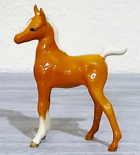 Beswick palomino arab foal - palomino,