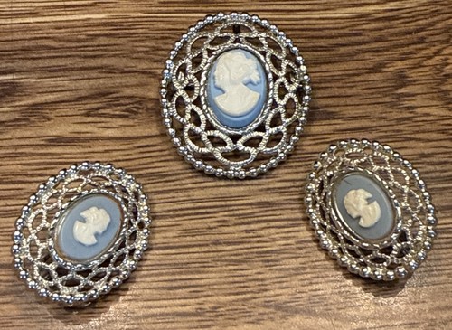 Vtg set signed sarah coventry - sarah,