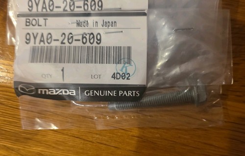 Mx5 cam cover - cover, bolt