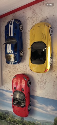 Diecast wall mount - diecast,