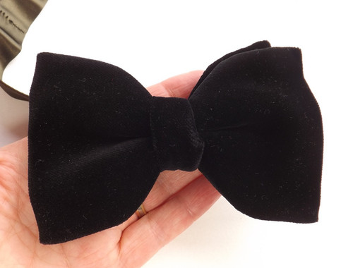 Vintage 1960s 1970s - vintage, bow