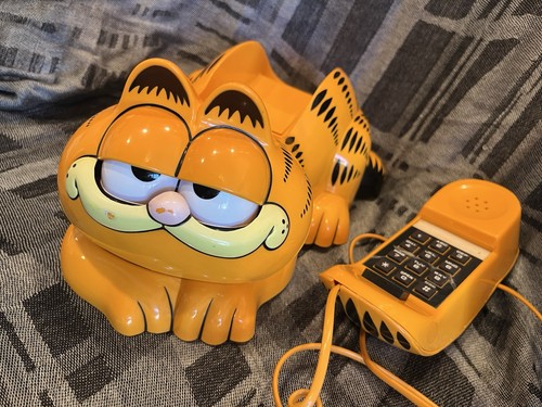 Vintage plastic garfield - garfield, the