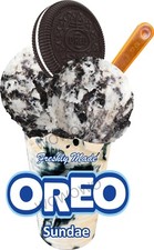 Oreo ice cream scoop sundae