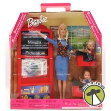 Teacher Barbie & Students