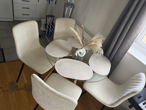 Round glass dining table 4 - glass,